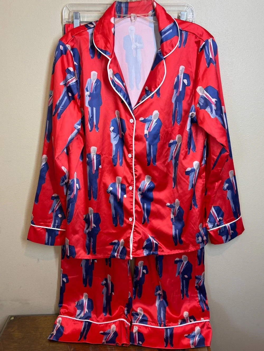 Trump Satin Red Pajama Set, Button-Up, Medium, Dancing Trump